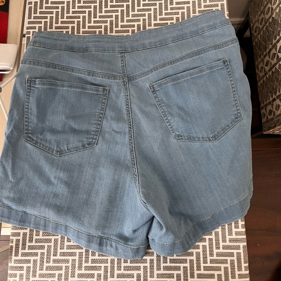 Jean Skort - Picture 5 of 5